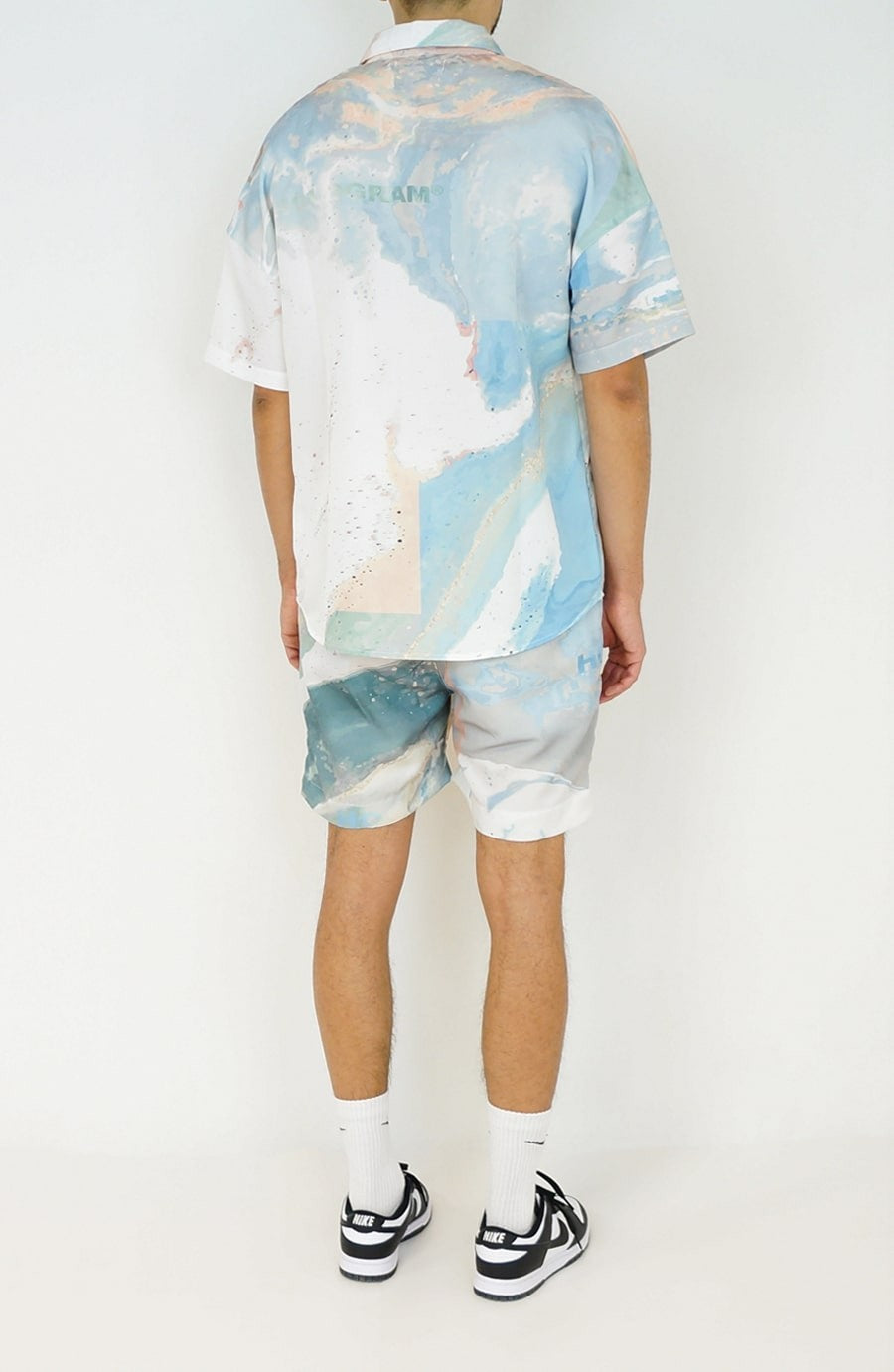 Ensemble Earth white