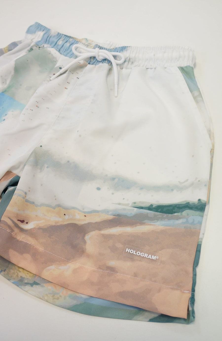 Ensemble Earth white