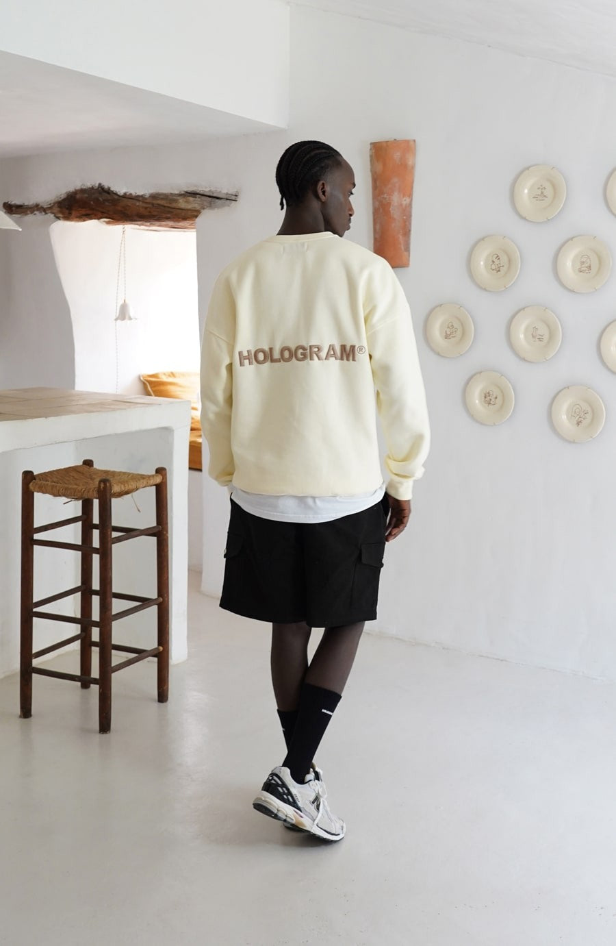 Relief beige streetwear crewneck