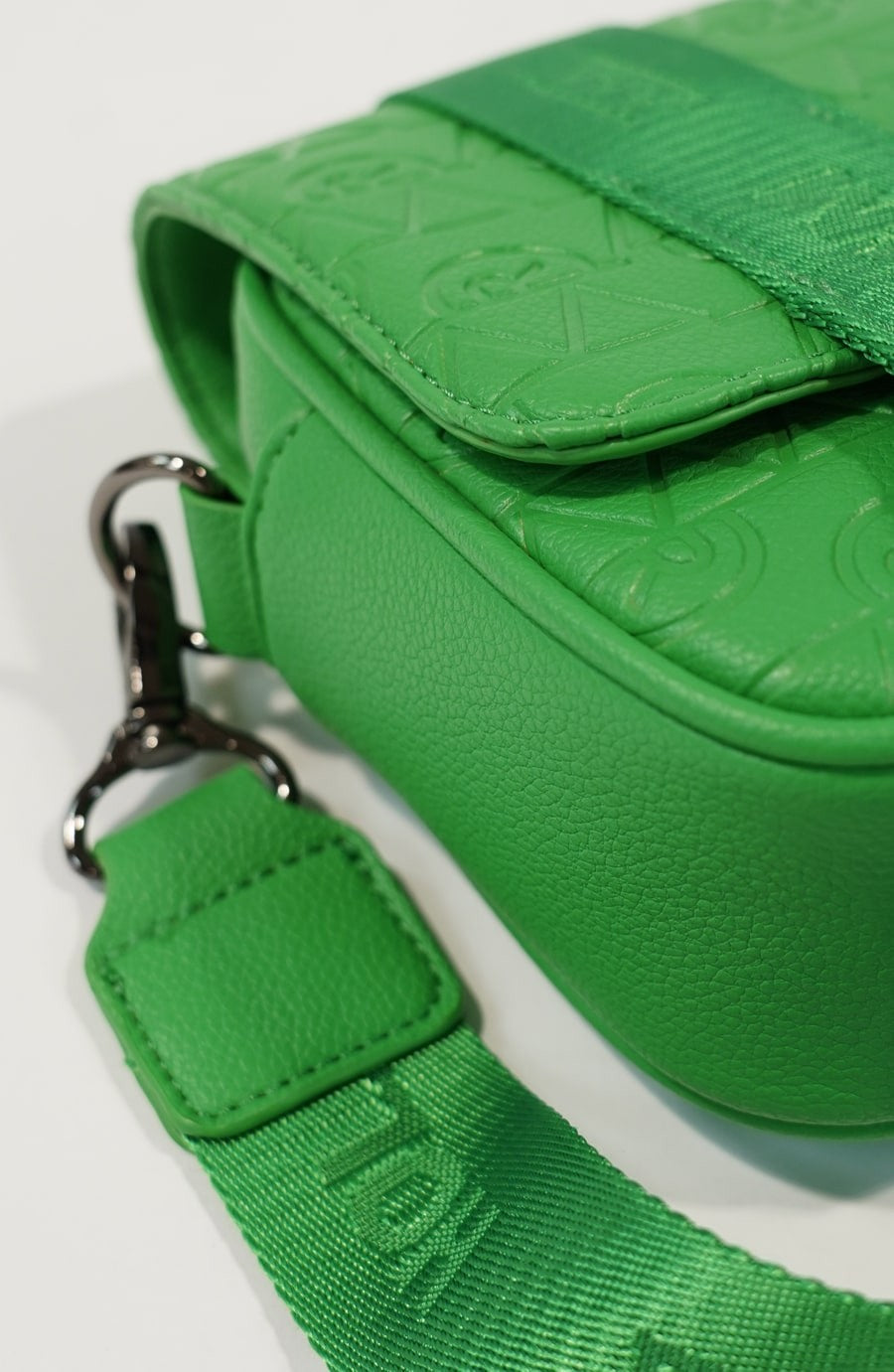 Sacoche streetwear Monogram green