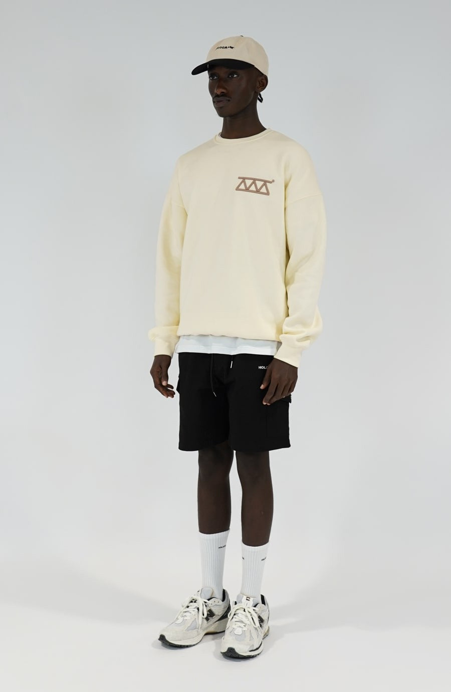 Two-tone black streetwear cap