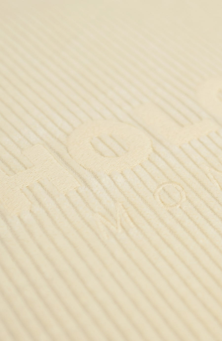 Masterpiece Monochrome 03 beige