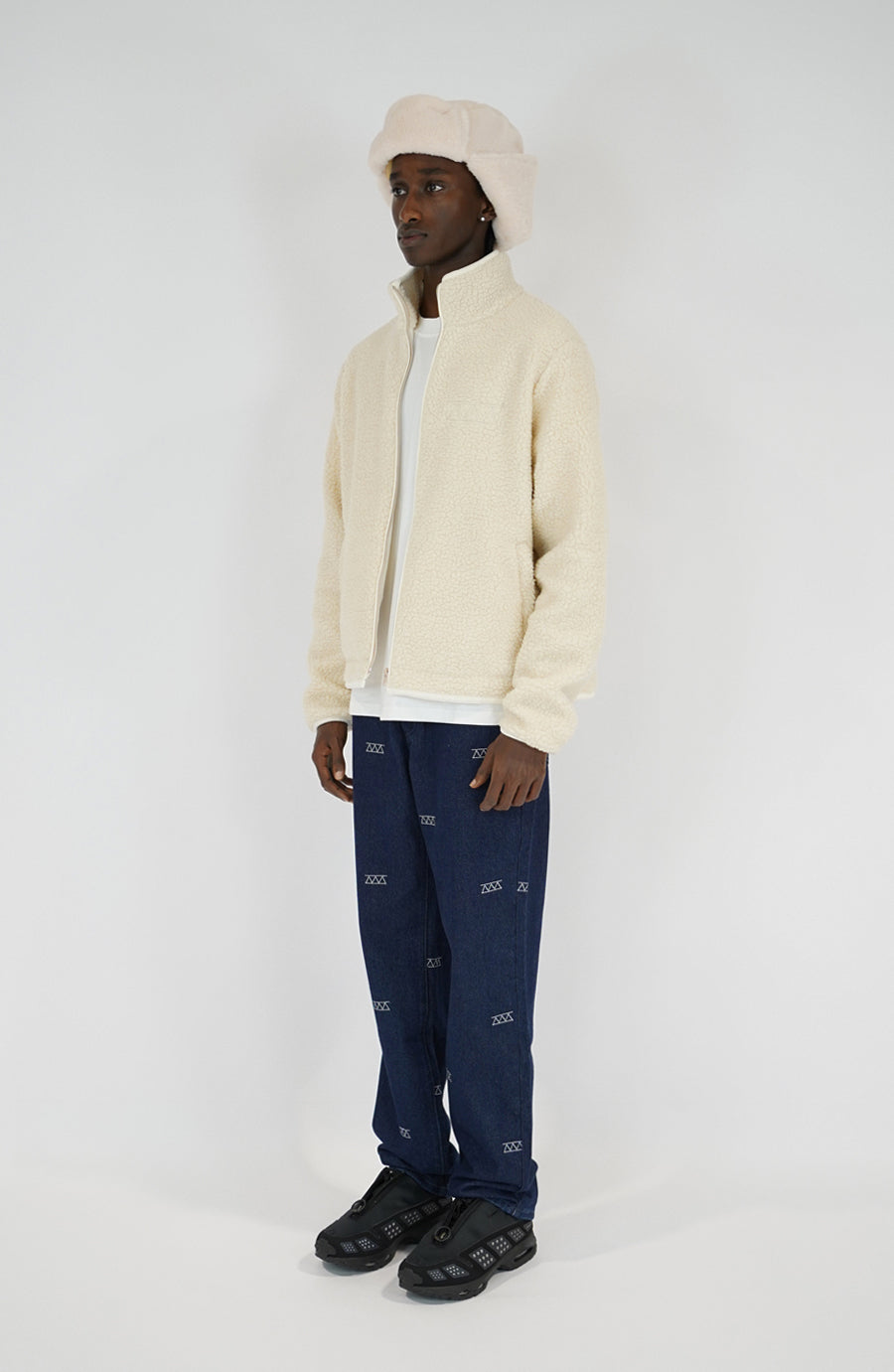 Heat beige streetwear chapka