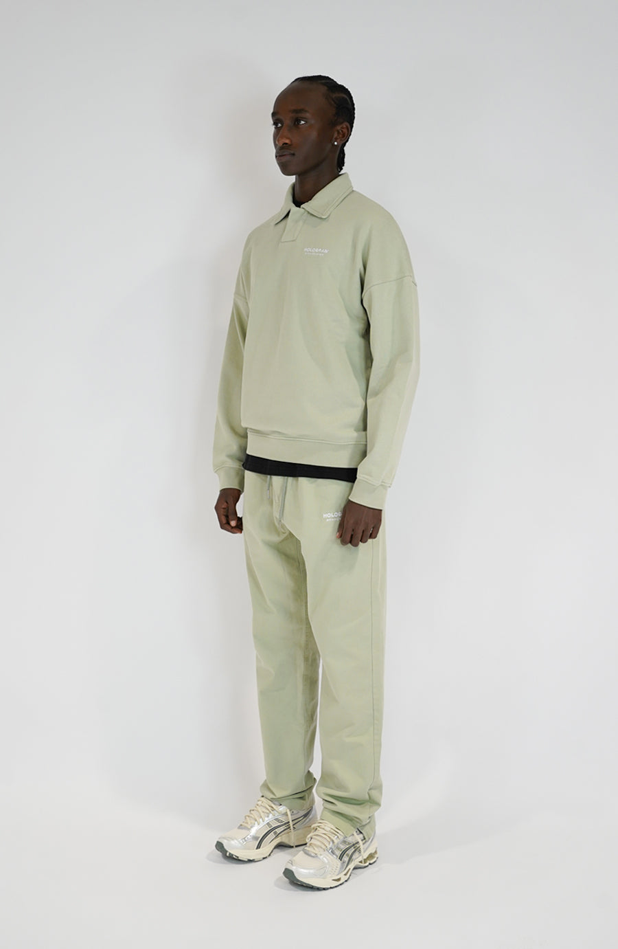 Monochrome 04 olive streetwear sweatshirt