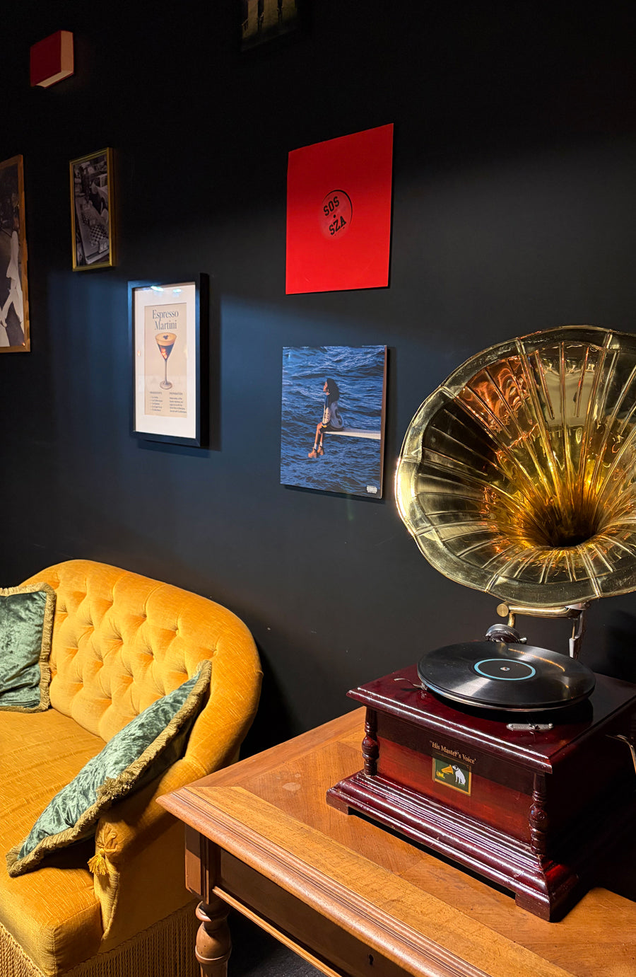 PLK À L’ARENA FUTUROSCOPE : VIVEZ L’EXPÉRIENCE HOLOGRAM LOUNGE BAR
